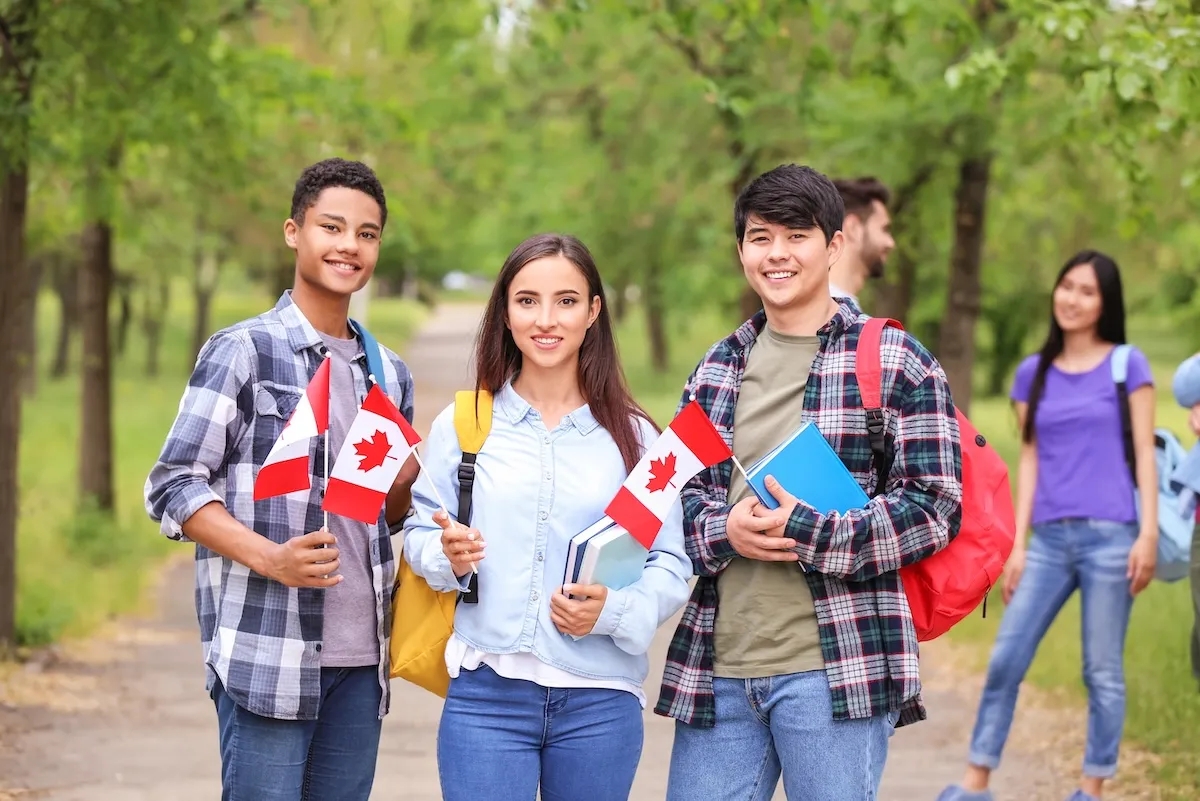 Du hoc sinh quoc te tai Canada