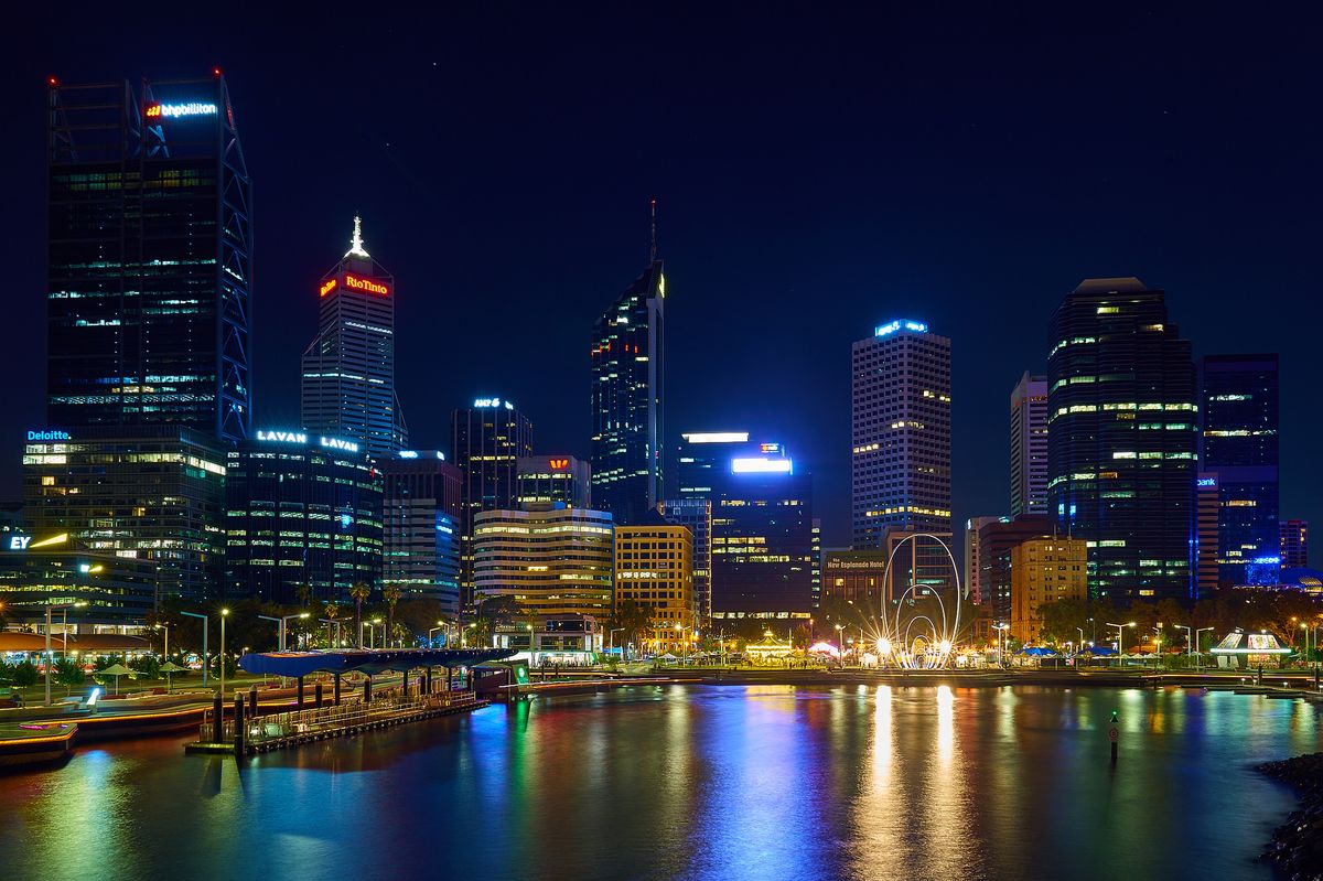 Toan canh thanh pho Perth ve dem